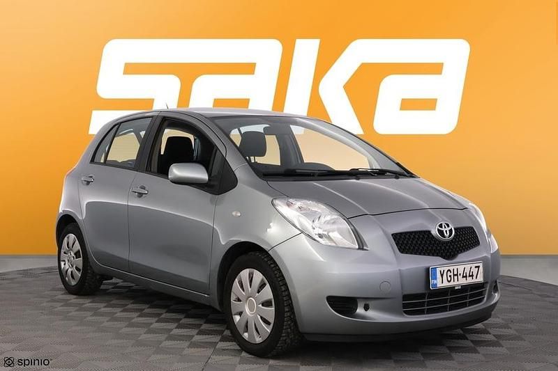 Käytetty 2006 Toyota Yaris Verso Sol Tila-auto | 6 900 € - Kuva 1/3