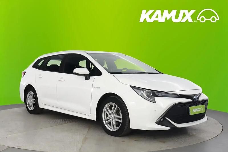 Valkoinen Käytetty 2022 Toyota Corolla Active Farmari | 21 600 € (Hyvä tarjous) - Kuva 1/4