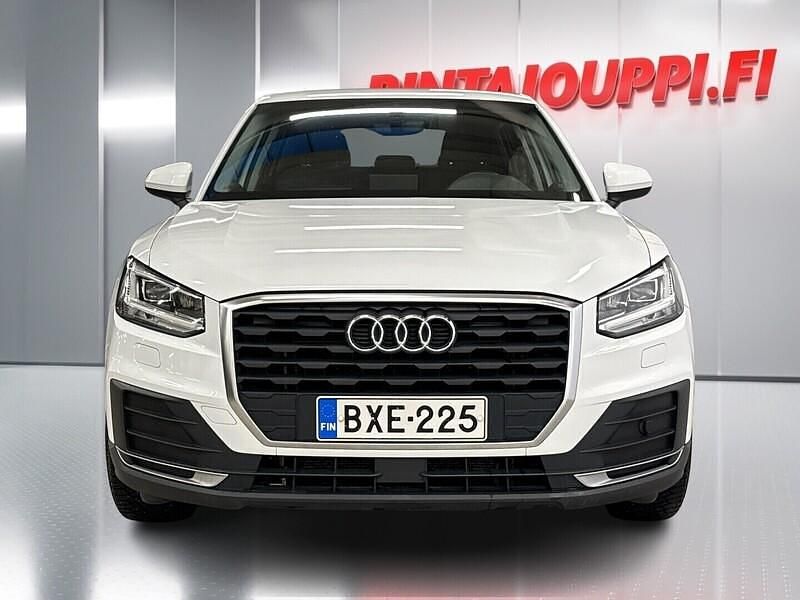 Käytetty Audi Q2 Business 116 HP (85 kW) 2019 Valkoinen Katumaasturi