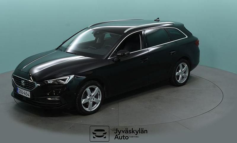 Käytetty Seat Leon XCELLENCE 150 HP (110 kW) 2021 Musta Farmari