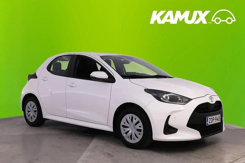Valkoinen Käytetty 2022 Toyota Yaris Life Sedan | 16 900 € (Perustarjous) - Kuva 1/4