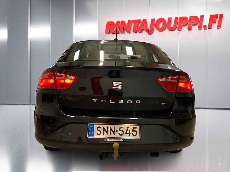 Käytetty Seat Toledo Reference 90 HP (66 kW) 2015 Viistoperä