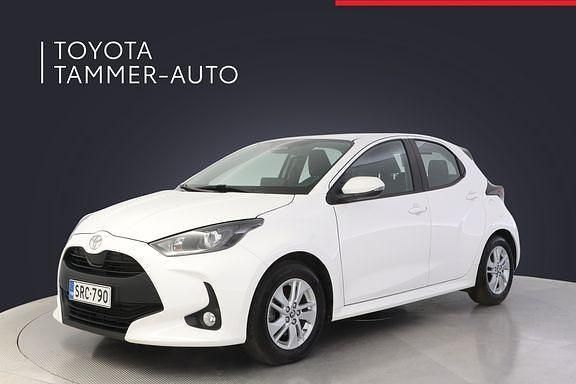 Valkoinen Käytetty 2024 Toyota Yaris Viistoperä | 22 480 € (Hieman kallis) - Kuva 1/4