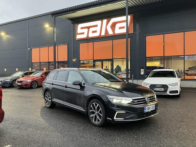 Käytetty 2020 VW Passat GTE Farmari | 15 600 € (Perustarjous) - Kuva 1/4