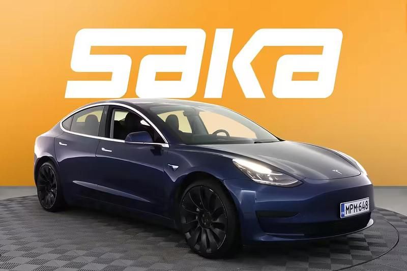 Käytetty 2020 Tesla Model 3 Standard Range Sedan | 18 490 € (Hyvä tarjous) - Kuva 1/4