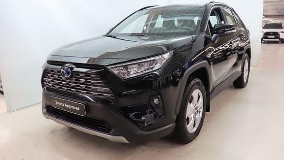 Musta Käytetty 2025 Toyota RAV4 Active Katumaasturi | 44 690 € (Perustarjous) - Kuva 1/4