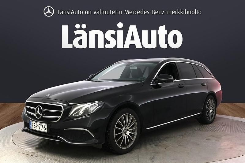 Musta Käytetty 2019 Mercedes E300 Avantgarde Edition Farmari | 25 480 € (Perustarjous) - Kuva 1/1