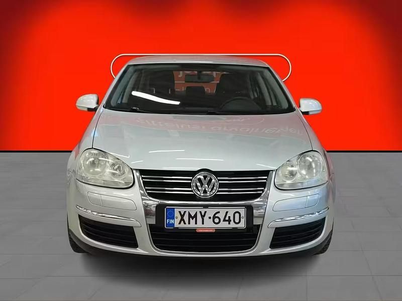 Käytetty VW Jetta Comfortline 140 HP (102 kW) 2006 Sedan
