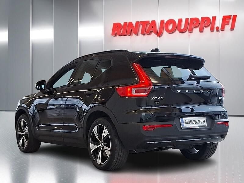 Käytetty Volvo XC40 R-Design 300 kW (408 HP) 2021 Musta Katumaasturi