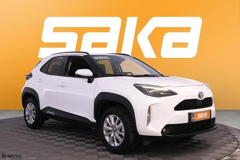 Käytetty 2024 Toyota Yaris Cross Active Katumaasturi | 28 400 € (Hyvä tarjous) - Kuva 1/3