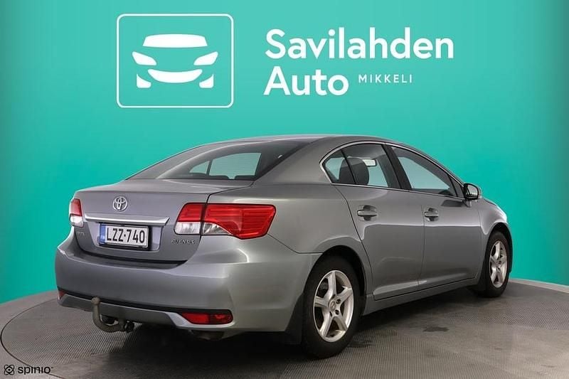 Käytetty Toyota Avensis Sol 147 HP (108 kW) 2012 Harmaa Sedan