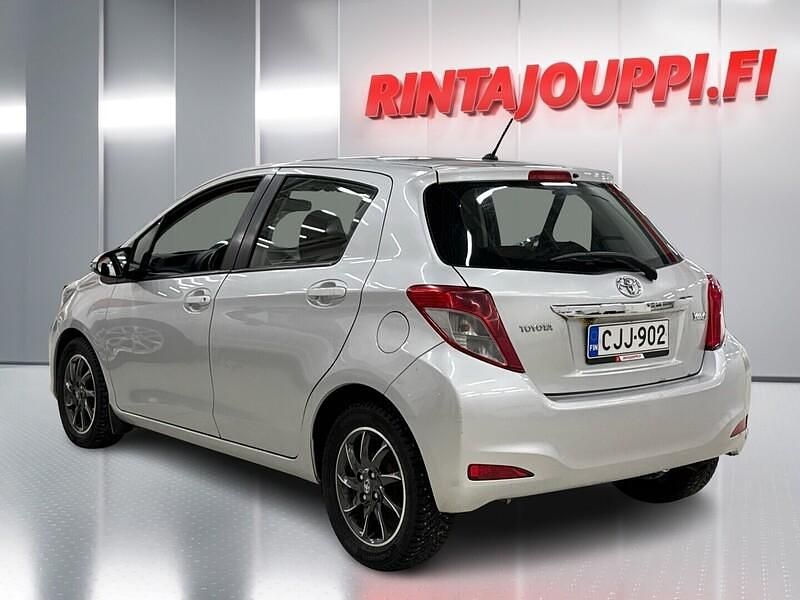 Käytetty Toyota Yaris Multidrive S 99 HP (72 kW) 2014 Viistoperä
