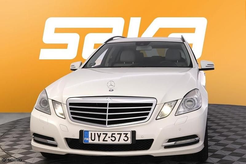 Käytetty Mercedes E200 136 HP (100 kW) 2012 Farmari