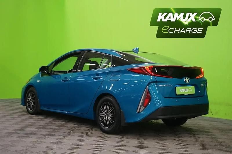 Käytetty Toyota Prius Plug-in Hybrid Active 98 HP (72 kW) 2017 Sininen Viistoperä