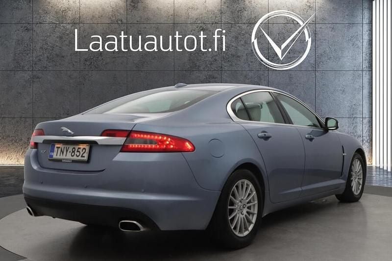 Käytetty Jaguar XF Premium Luxury 207 HP (152 kW) 2008 Sedan