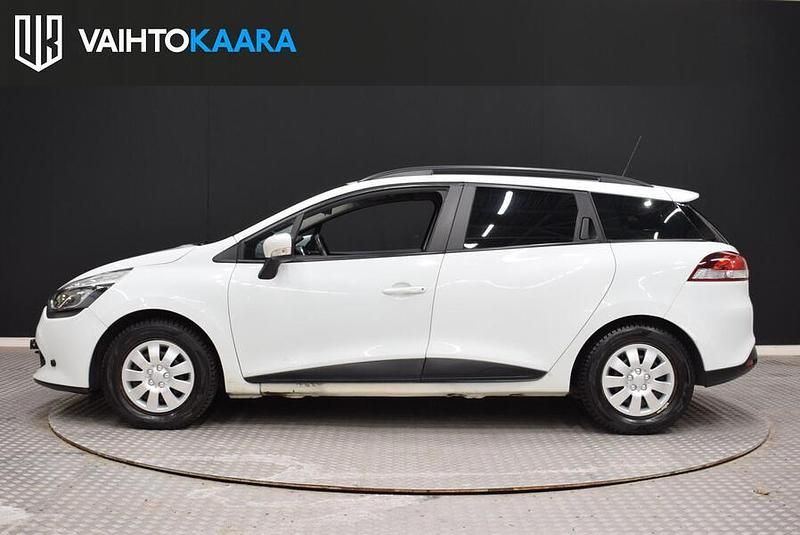 Käytetty Renault Clio GrandTour Expression 75 HP (55 kW) 2017 Farmari