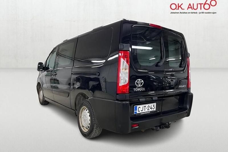 Käytetty Toyota Proace Active 163 HP (119 kW) 2015 Musta Tila-auto