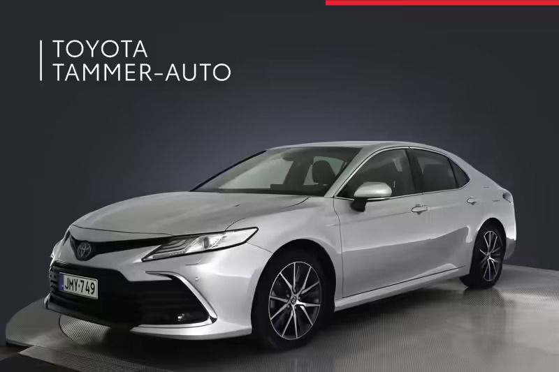 Hopea Käytetty 2023 Toyota Camry Style Sedan | 35 480 € (Perustarjous) - Kuva 1/3