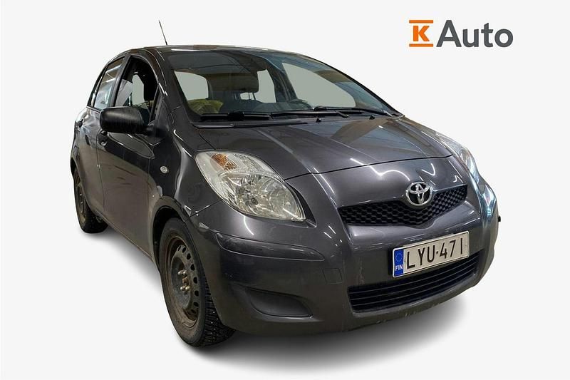 Käytetty Toyota Yaris Terra 99 HP (72 kW) 2009 Harmaa Viistoperä