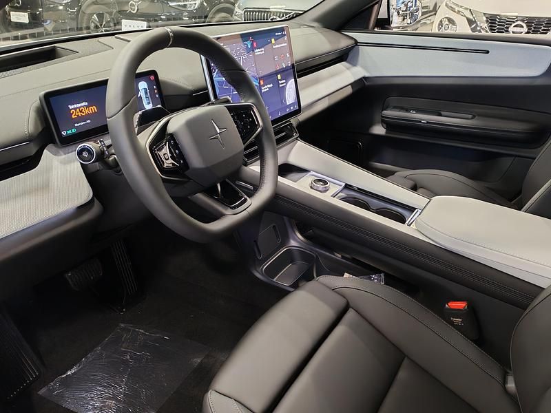 Uusi Polestar 4 Long Range Dual motor 22 kW (30 HP) 2026 Katumaasturi