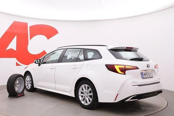 Käytetty Toyota Corolla Active 140 HP (102 kW) 2023 Valkoinen Farmari