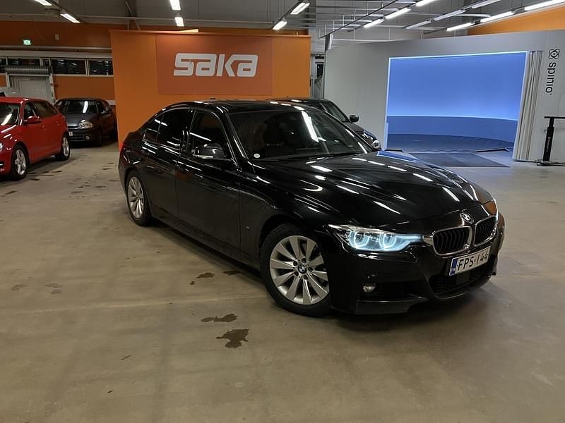 Käytetty 2017 BMW 330e M Sport Sedan | 21 900 € (Perustarjous) - Kuva 1/4