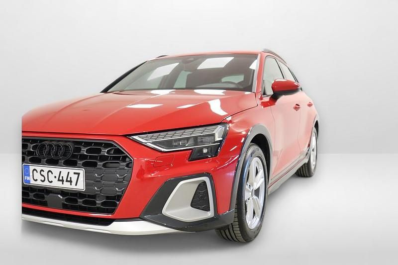 Käytetty Audi A3 e-tron Advanced 150 HP (110 kW) 2024 Punainen Viistoperä