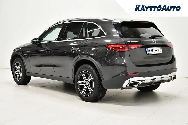 Käytetty Mercedes GLC300e Advanced Plus 313 HP (230 kW) 2023 Harmaa Katumaasturi