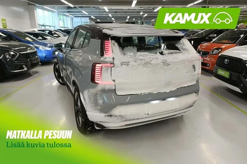 Käytetty Volvo EX30 Performance 314 kW (428 HP) 2024 Hopea / harmaa Katumaasturi