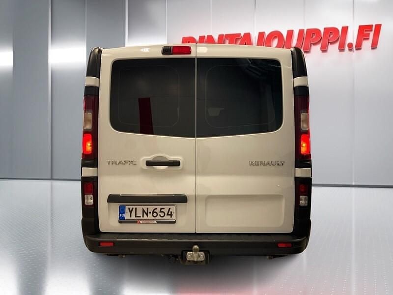 Käytetty Renault Trafic 146 HP (107 kW) 2022 Tila-auto