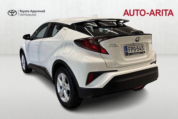 Käytetty Toyota C-HR Active 121 HP (88 kW) 2022 Valkoinen Katumaasturi