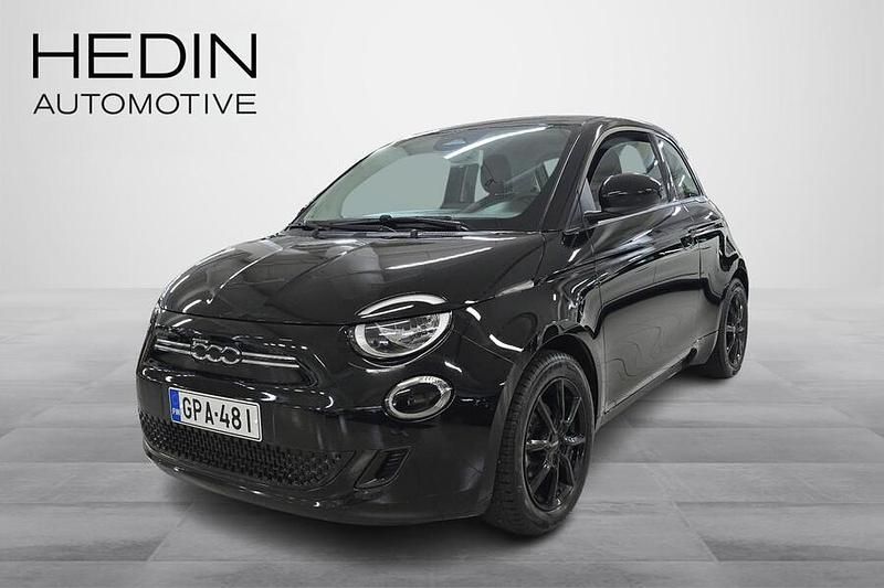 Musta Käytetty 2022 Fiat 500e Action Viistoperä | 14 990 € (Hyvä tarjous) - Kuva 1/4