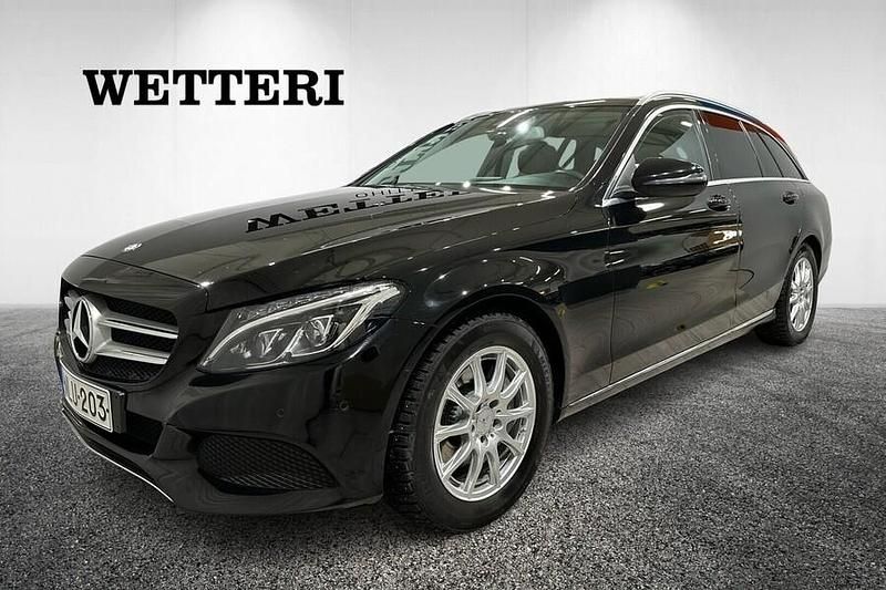 Käytetty Mercedes C220 Business 170 HP (125 kW) 2016 Musta Sedan