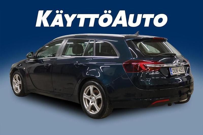 Käytetty Opel Insignia Edition 140 HP (102 kW) 2015 Vihreä Farmari