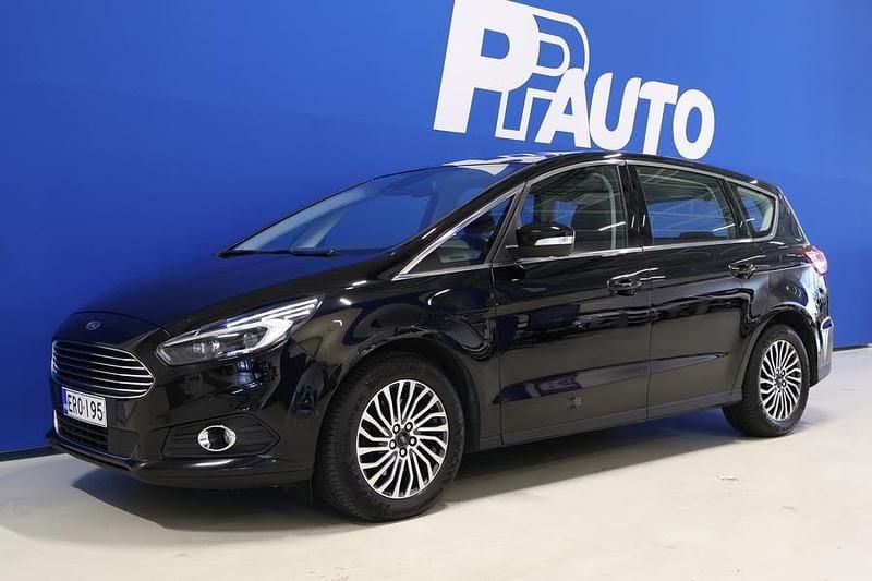 Käytetty Ford S-MAX Titanium 150 HP (110 kW) 2020 Tila-auto