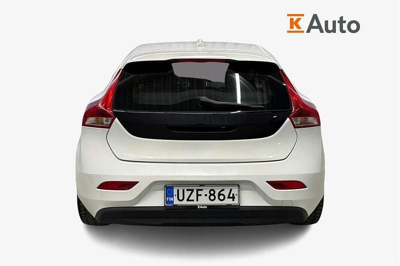 Käytetty Volvo V40 Momentum 120 HP (88 kW) 2015 Valkoinen Viistoperä