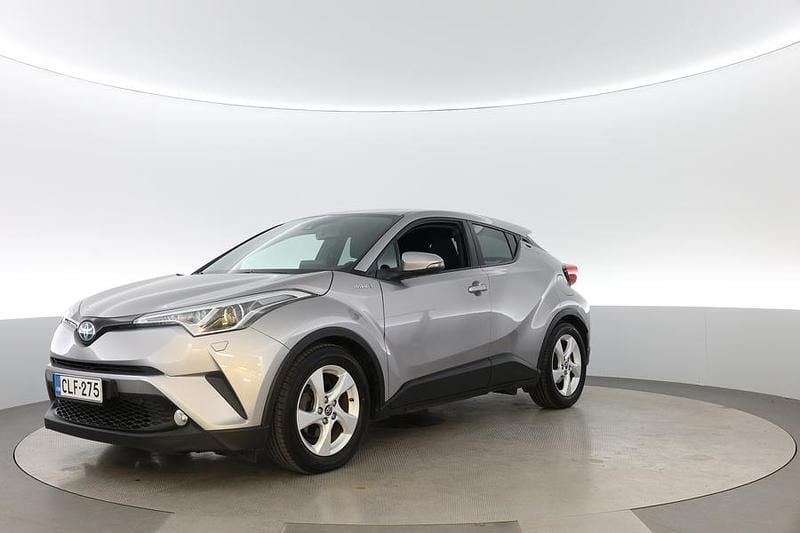 Käytetty 2017 Toyota C-HR Business Edition Katumaasturi | 17 790 € (Hieman kallis) - Kuva 1/4
