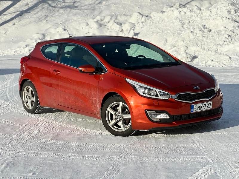 Käytetty Kia ProCeed EX 2013 Viistoperä