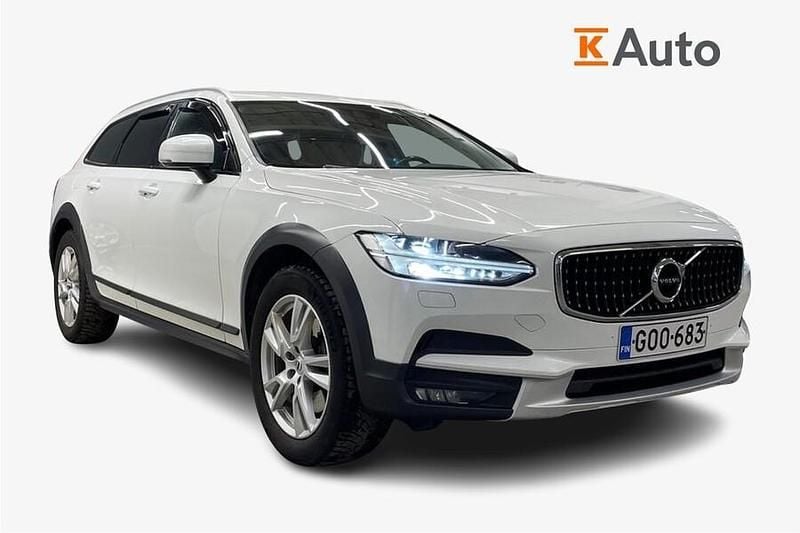 Käytetty Volvo V90 CC Business Edition 190 HP (139 kW) 2018 Farmari