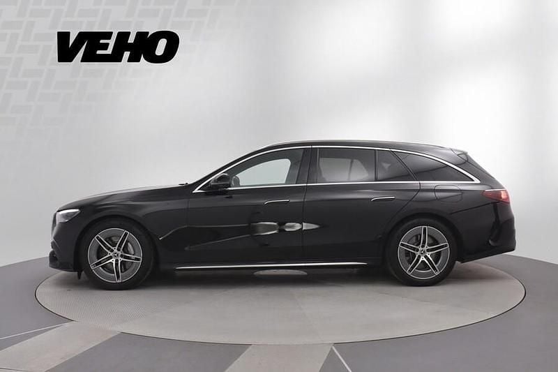 Käytetty Mercedes E300 AMG line 313 HP (230 kW) 2024 Farmari