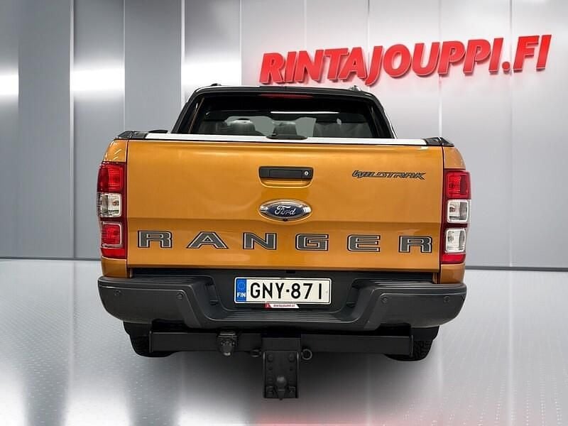 Käytetty Ford Ranger Wildtrack 214 HP (157 kW) 2019 Oranssi Nouto