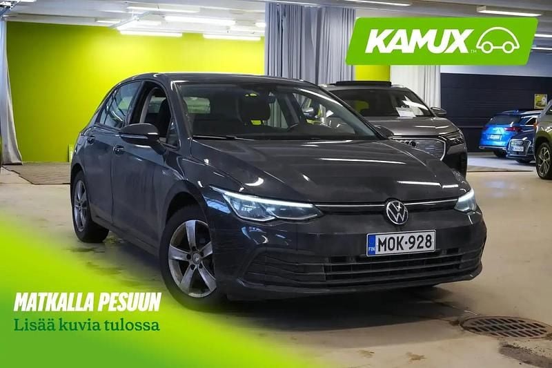 Käytetty VW Golf Comfortline 110 HP (80 kW) 2022 Hopea / harmaa Farmari
