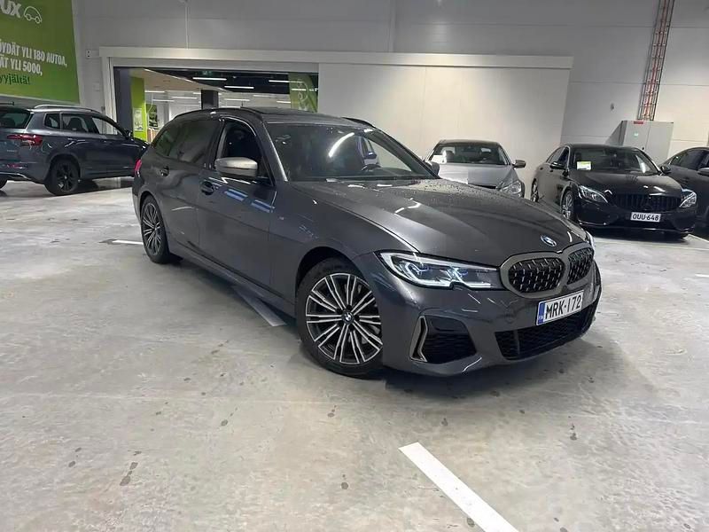Hopea / harmaa Käytetty 2021 BMW M340 M Sport Sedan | 57 990 € - Kuva 1/4