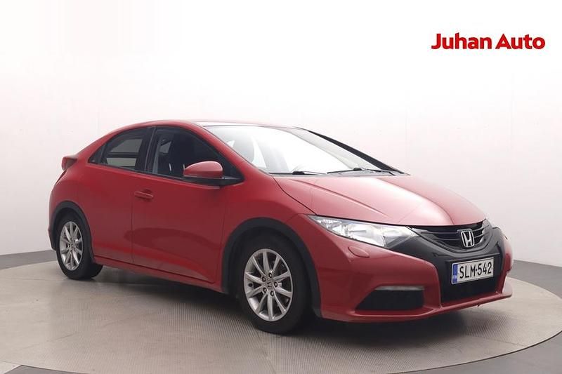 Punainen Käytetty 2014 Honda Civic Comfort Viistoperä | 7 990 € (Perustarjous) - Kuva 1/4