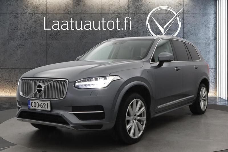 Käytetty Volvo XC90 Inscription 320 HP (235 kW) 2016 Katumaasturi
