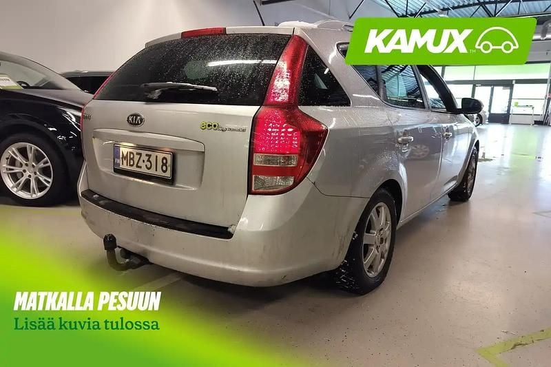 Käytetty Kia Ceed Sportswagon Active 124 HP (91 kW) 2010 Hopea / harmaa Farmari