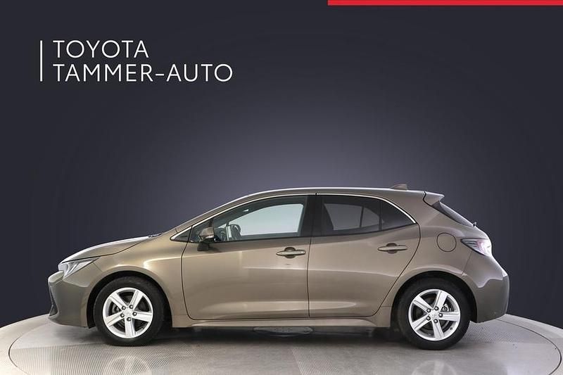 Käytetty Toyota Corolla Edition 122 HP (89 kW) 2023 Ruskea Viistoperä