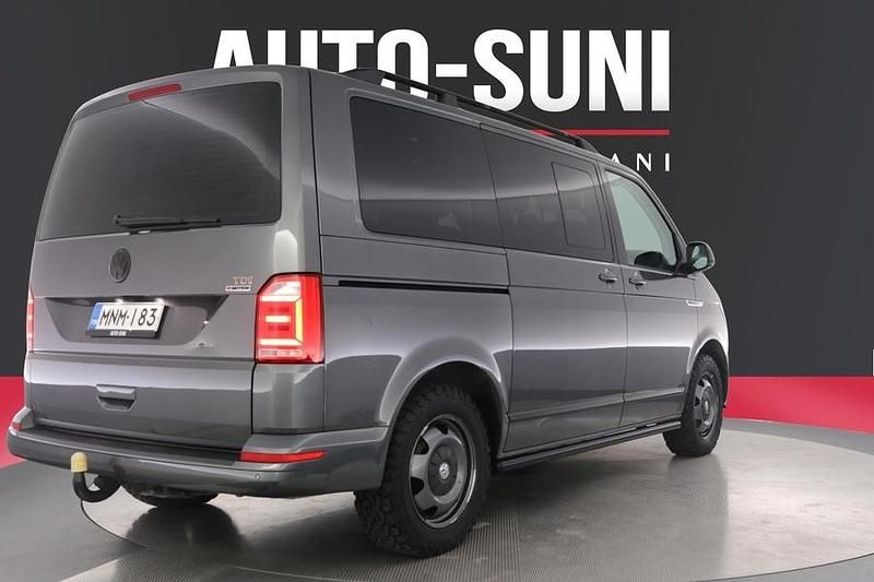 Käytetty VW Caravelle 204 HP (150 kW) 2018 Harmaa Tila-auto