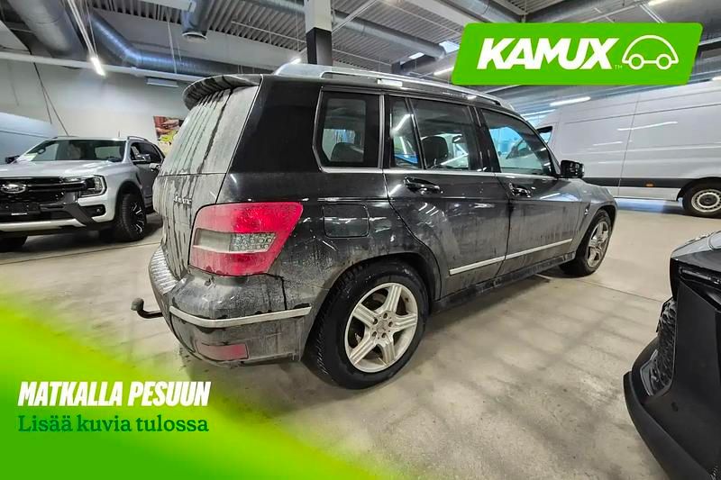 Käytetty Mercedes GLK250 Business 204 HP (150 kW) 2011 Musta Katumaasturi