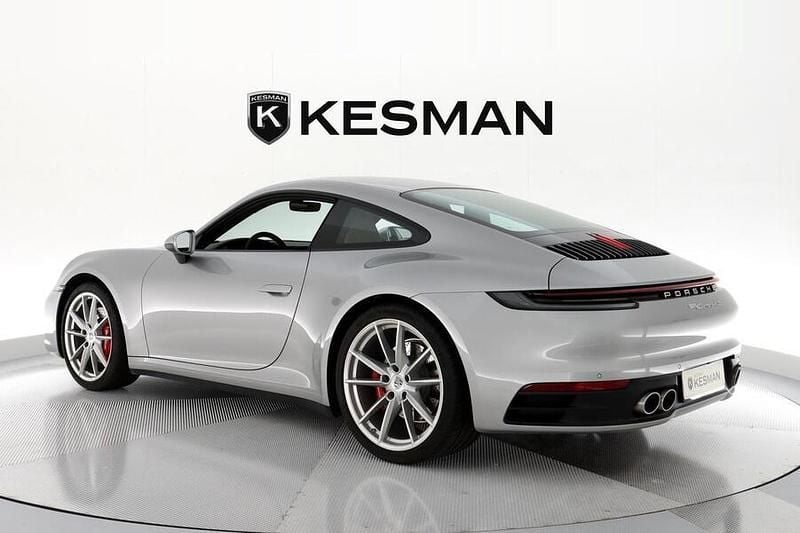 Käytetty Porsche 911 Carrera 4S 450 HP (330 kW) 2020 Coupe - kaksiovinen